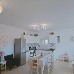 Lakithra Apartments * Lakithra