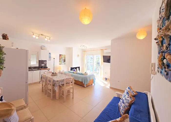 Lakithra Apartments Apartamento