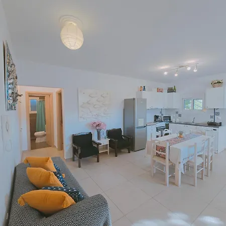 Lejlighed Lakithra Apartments *