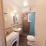 Lakithra Apartments